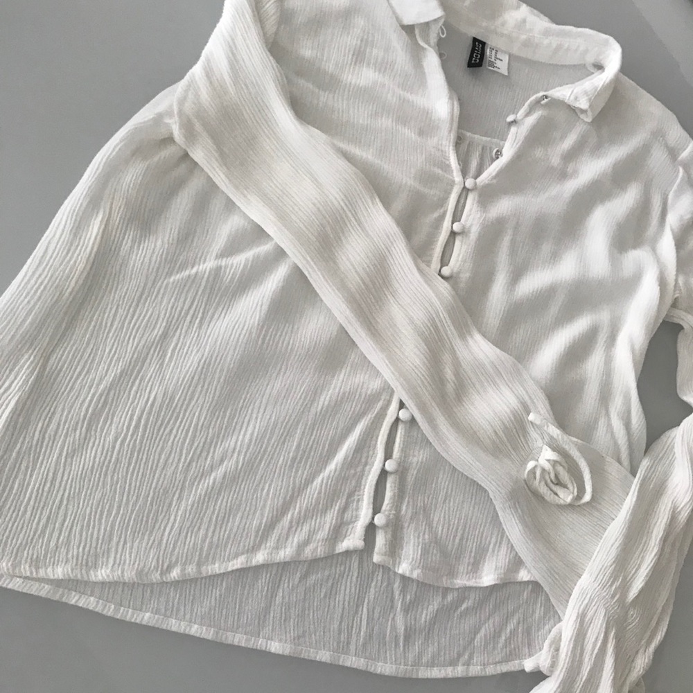 Beautiful white long sleeve blouse